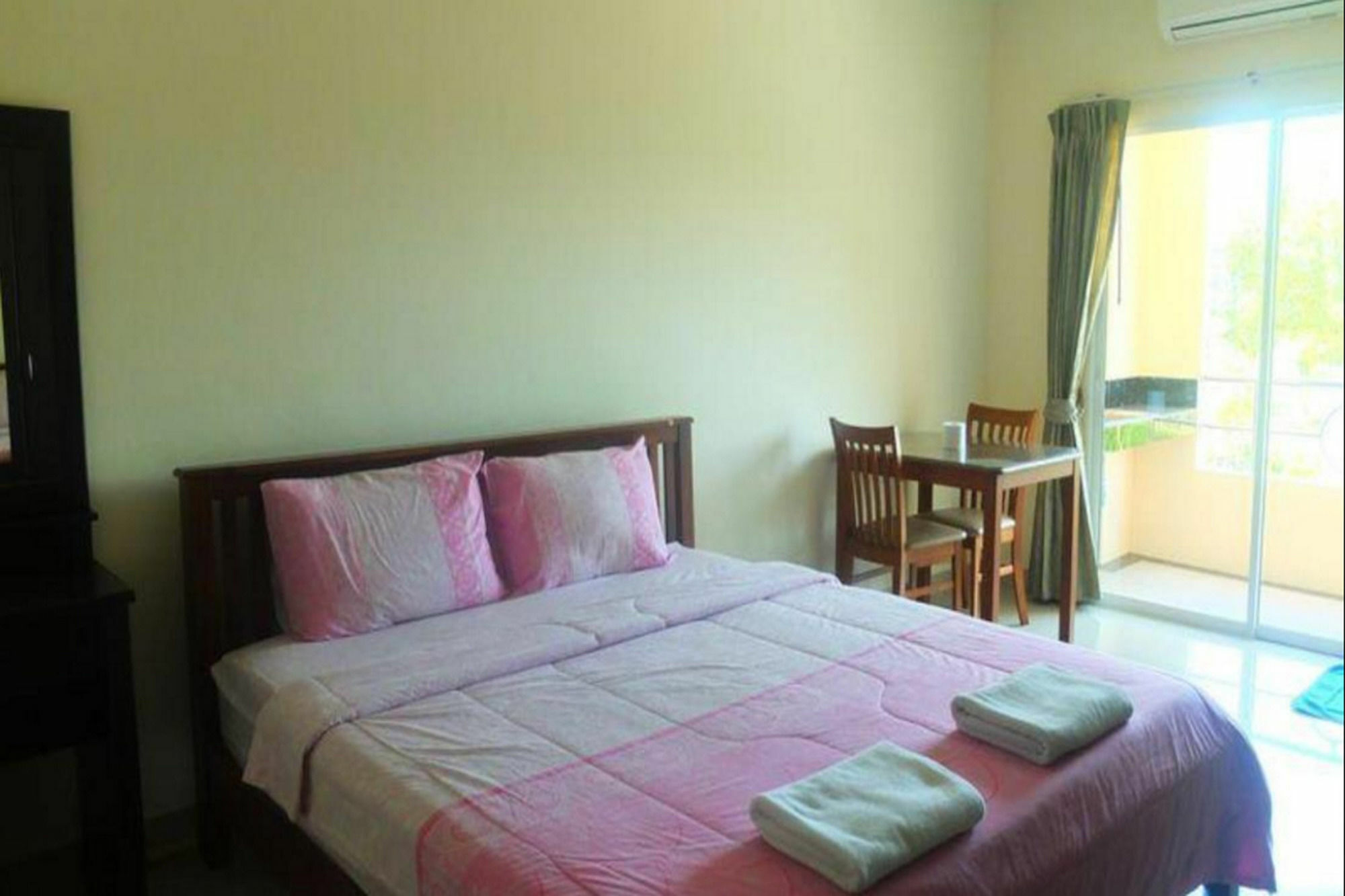 Lk Pavilion Executive Serviced Apartment Pattaja Kültér fotó