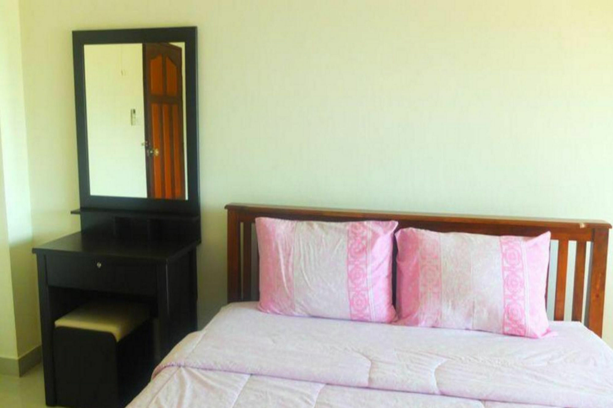 Lk Pavilion Executive Serviced Apartment Pattaja Kültér fotó
