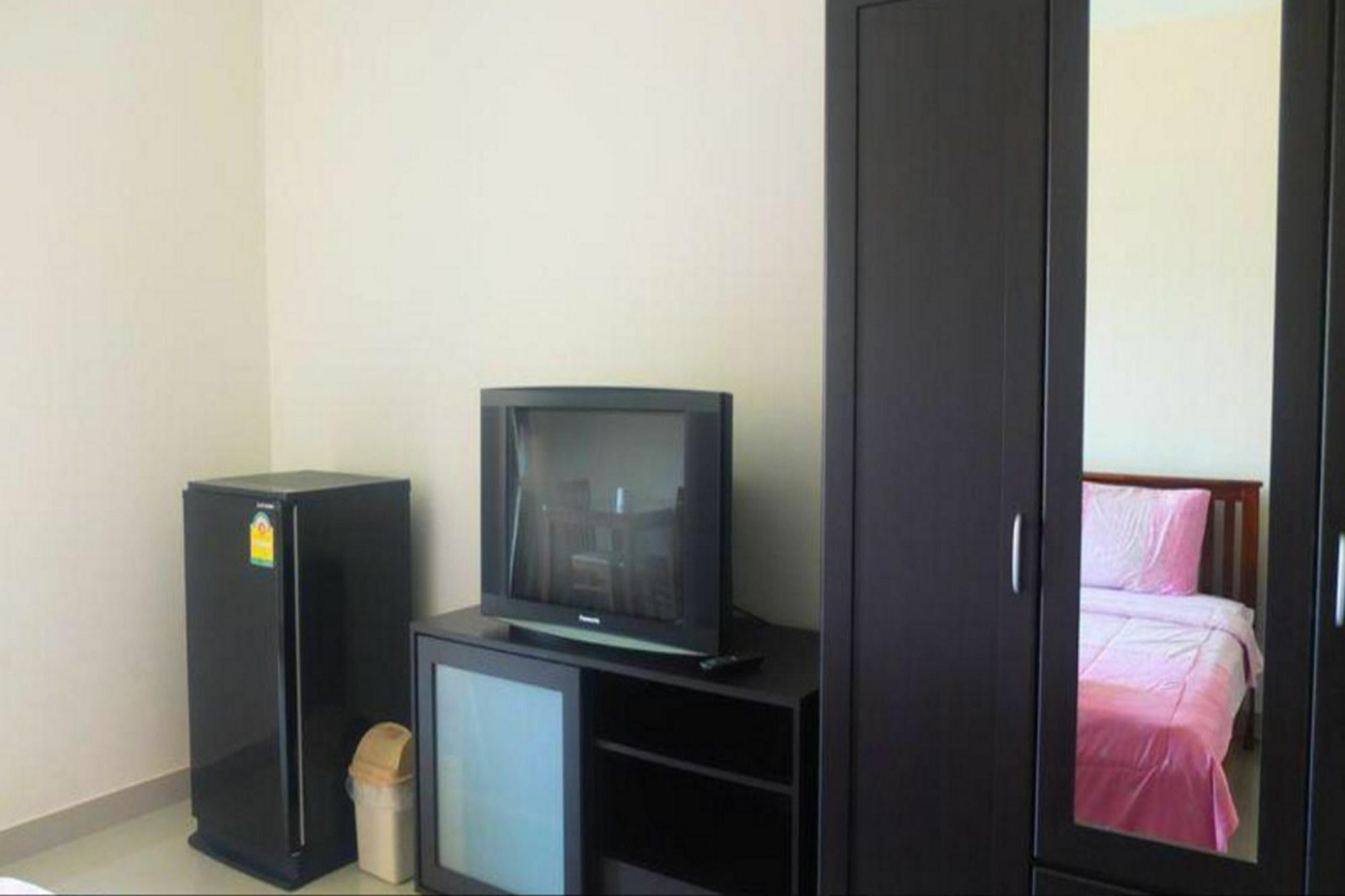 Lk Pavilion Executive Serviced Apartment Pattaja Kültér fotó